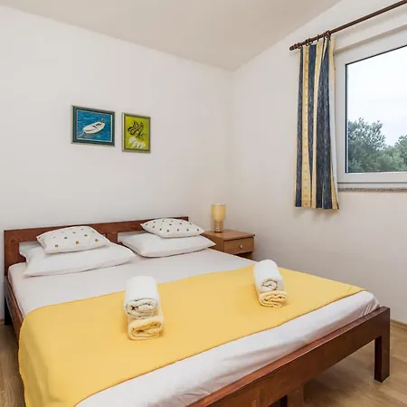 1 Bedroom Amazing In Mandre