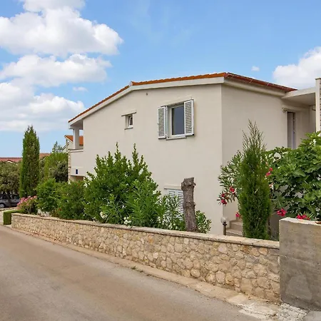 1 Bedroom Amazing In Mandre