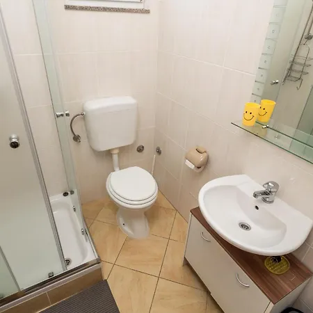 1 Bedroom Amazing In *