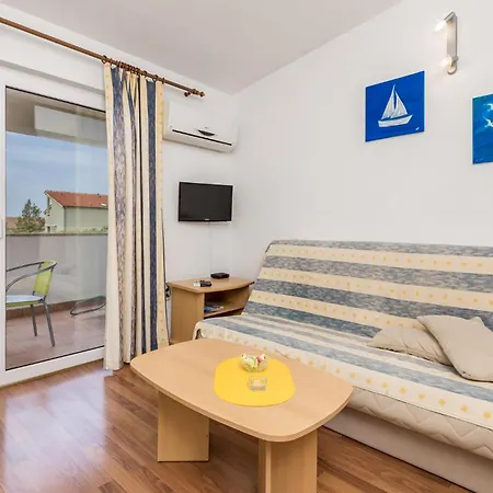 Апартаменты 1 Bedroom Amazing In