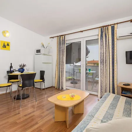 In With Wifi Apartment